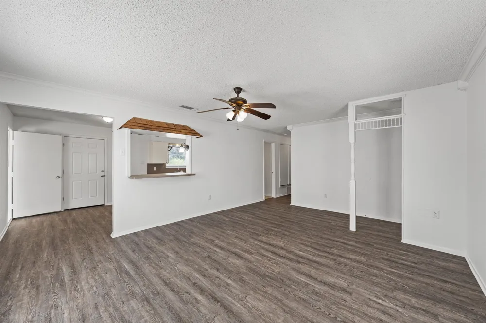 1374 Saffles Road Robinson, TX 76706