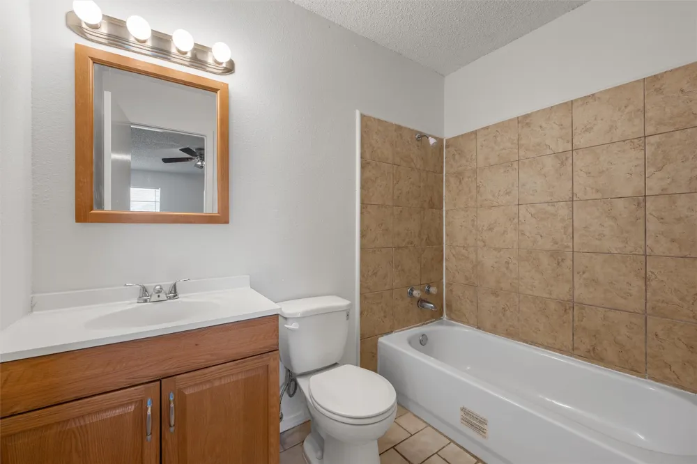 1374 Saffles Road Robinson, TX 76706