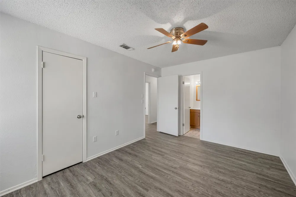 1374 Saffles Road Robinson, TX 76706