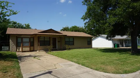 5225 Mack Road