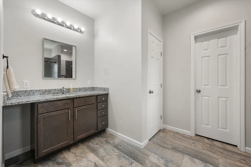 219 County Road 1260 Fairfield, TX 75840