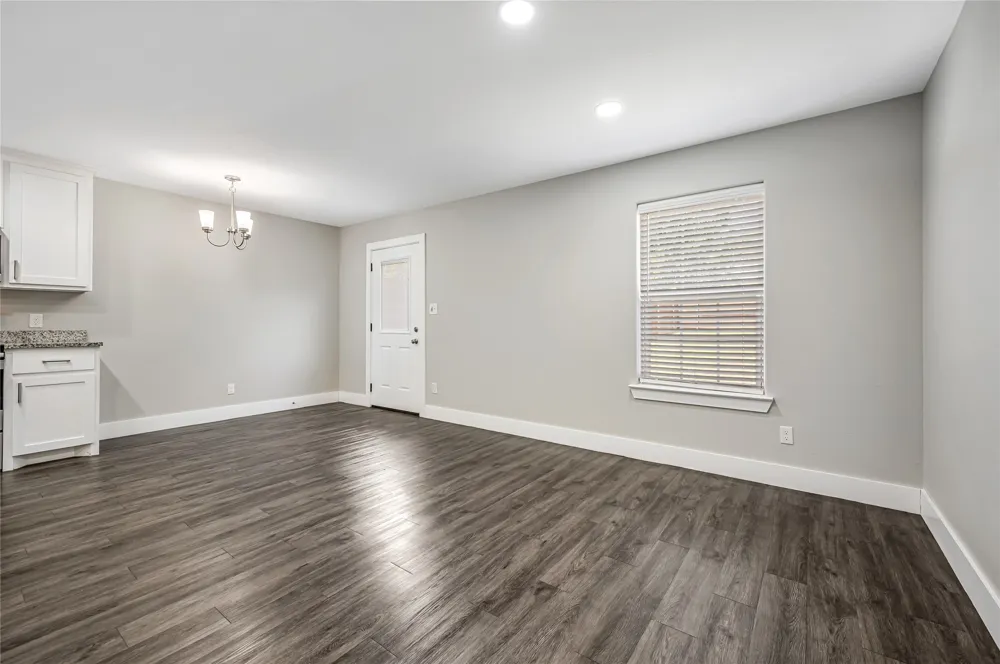 901 W Collins Street Denison, TX 75020