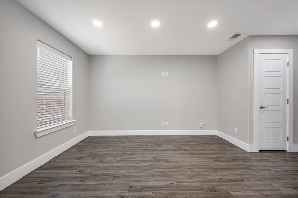 901 W Collins Street Denison, TX 75020