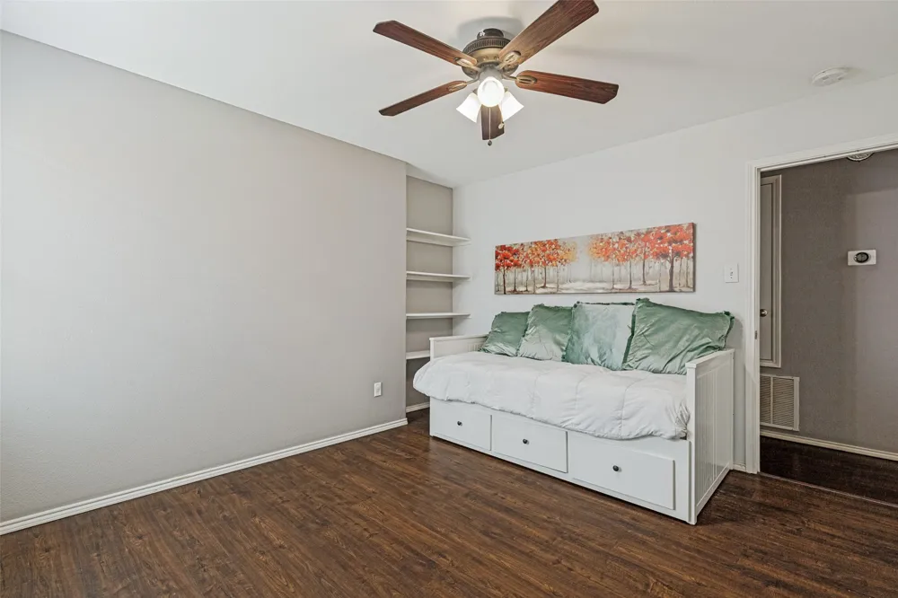 2500 Navasota Drive Little Elm, TX 75068