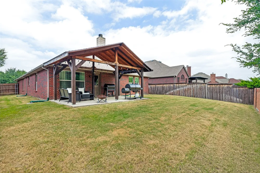 2500 Navasota Drive Little Elm, TX 75068