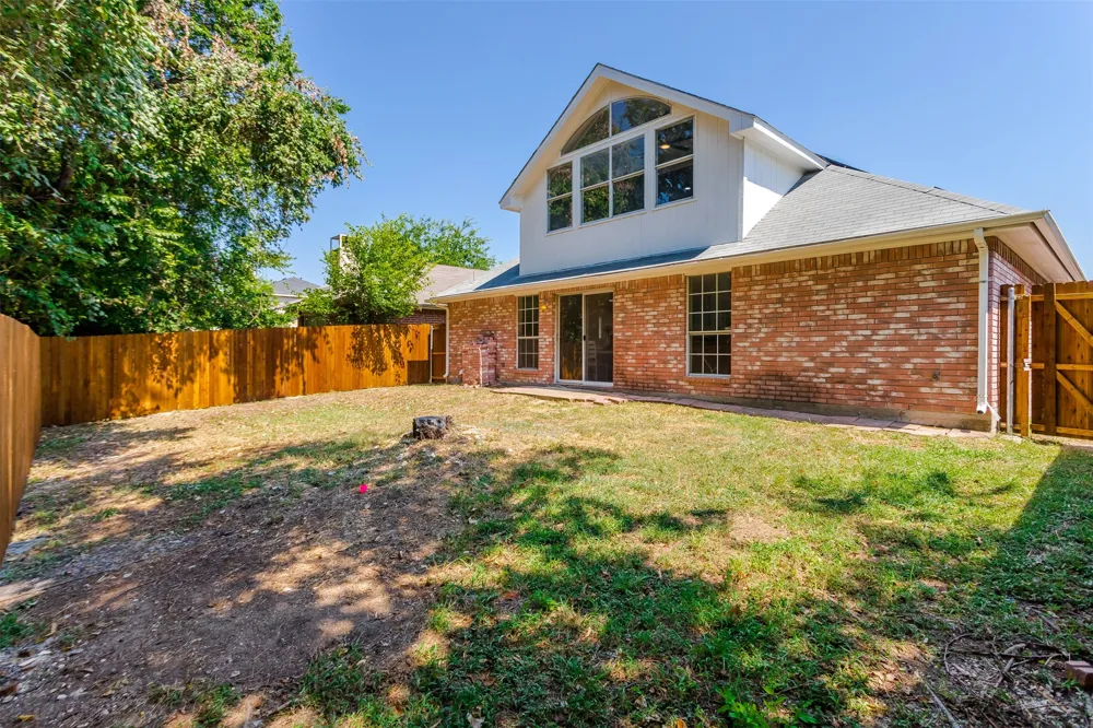 522 Alameda Avenue Duncanville, TX 75137