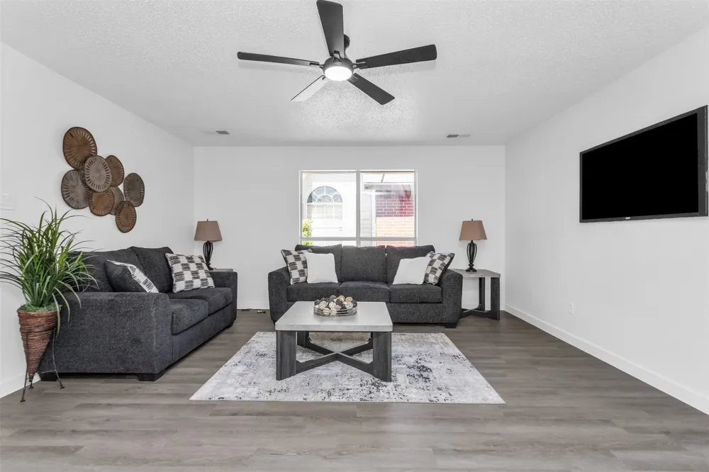522 Alameda Avenue Duncanville, TX 75137