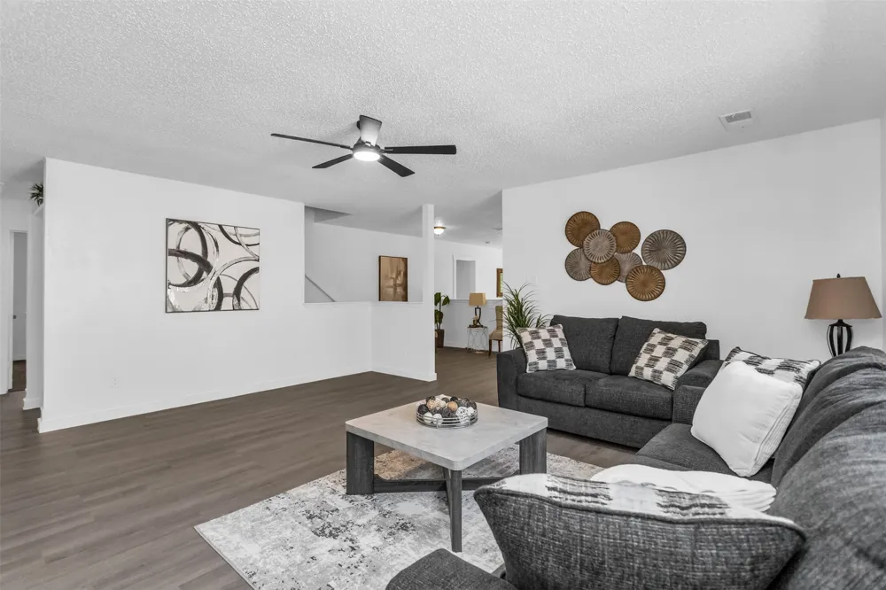 522 Alameda Avenue Duncanville, TX 75137