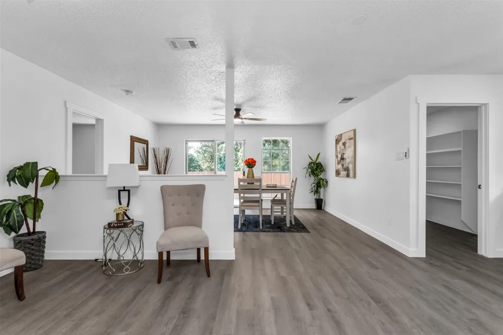 522 Alameda Avenue Duncanville, TX 75137