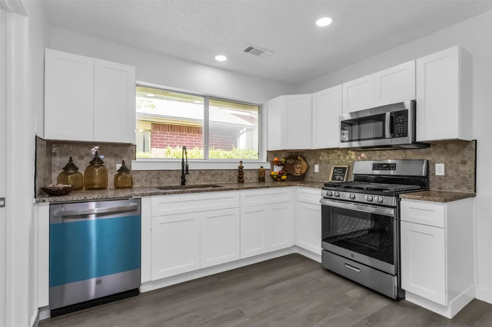 522 Alameda Avenue Duncanville, TX 75137