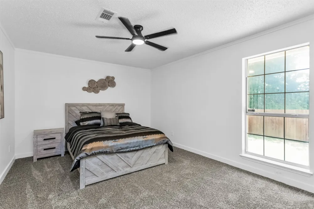 522 Alameda Avenue Duncanville, TX 75137