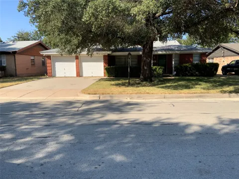 2004 Bettibart Street
