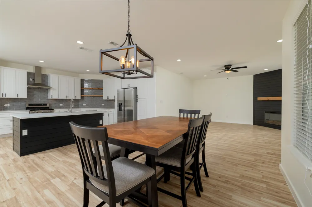 66 Lucas Lane Edgecliff Village, TX 76134