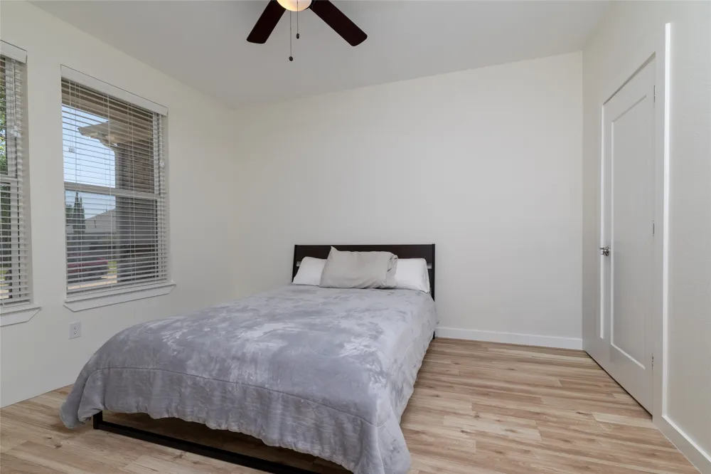 66 Lucas Lane Edgecliff Village, TX 76134