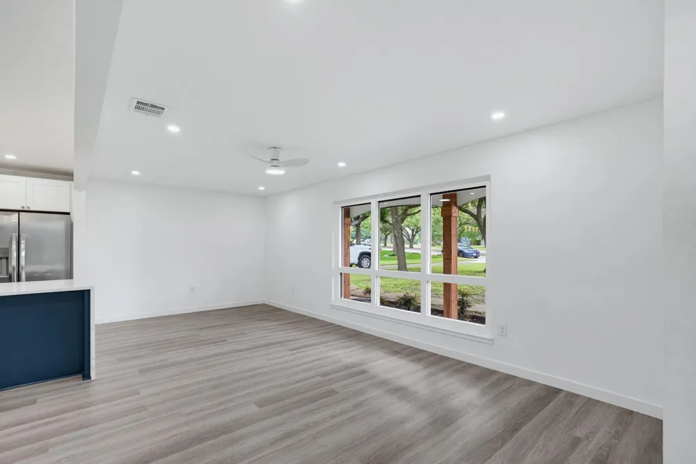 12607 Gaslite Circle Farmers Branch, TX 75234