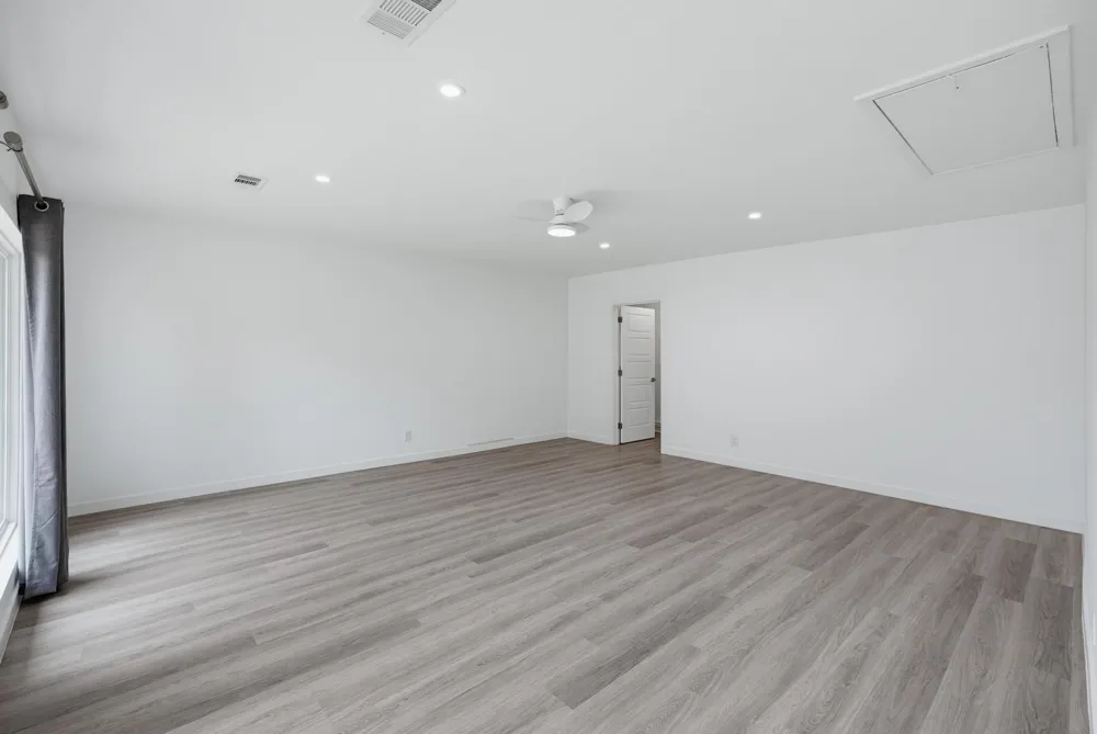 12607 Gaslite Circle Farmers Branch, TX 75234