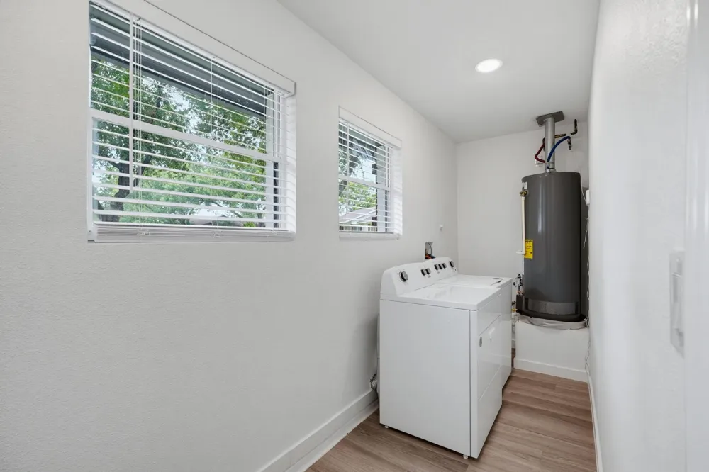 12607 Gaslite Circle Farmers Branch, TX 75234
