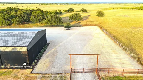 10670 Highway 281