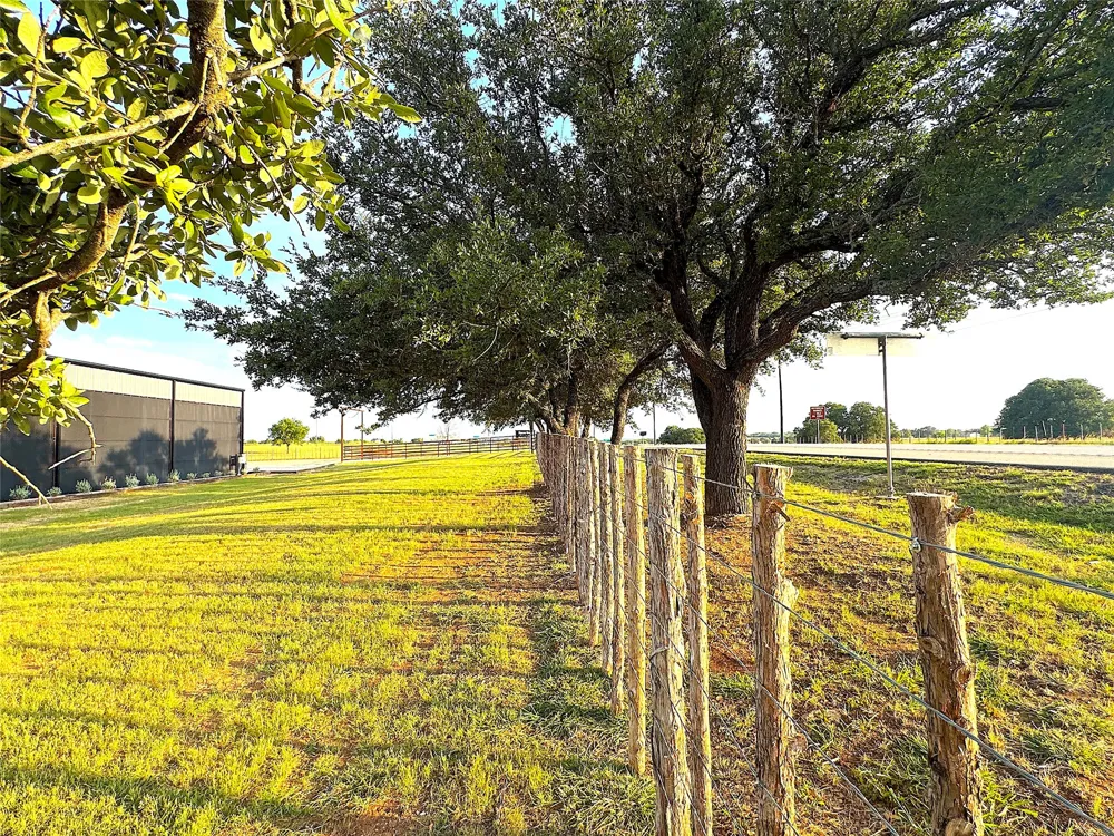10670 Highway 281 Perrin, TX 76486