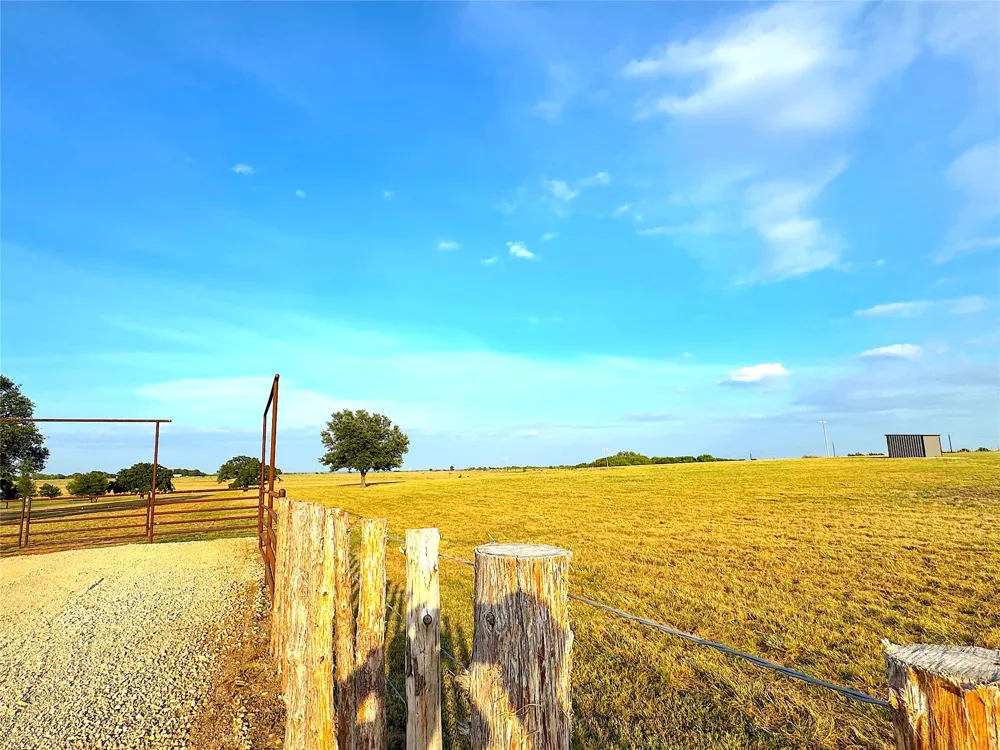 10670 Highway 281 Perrin, TX 76486