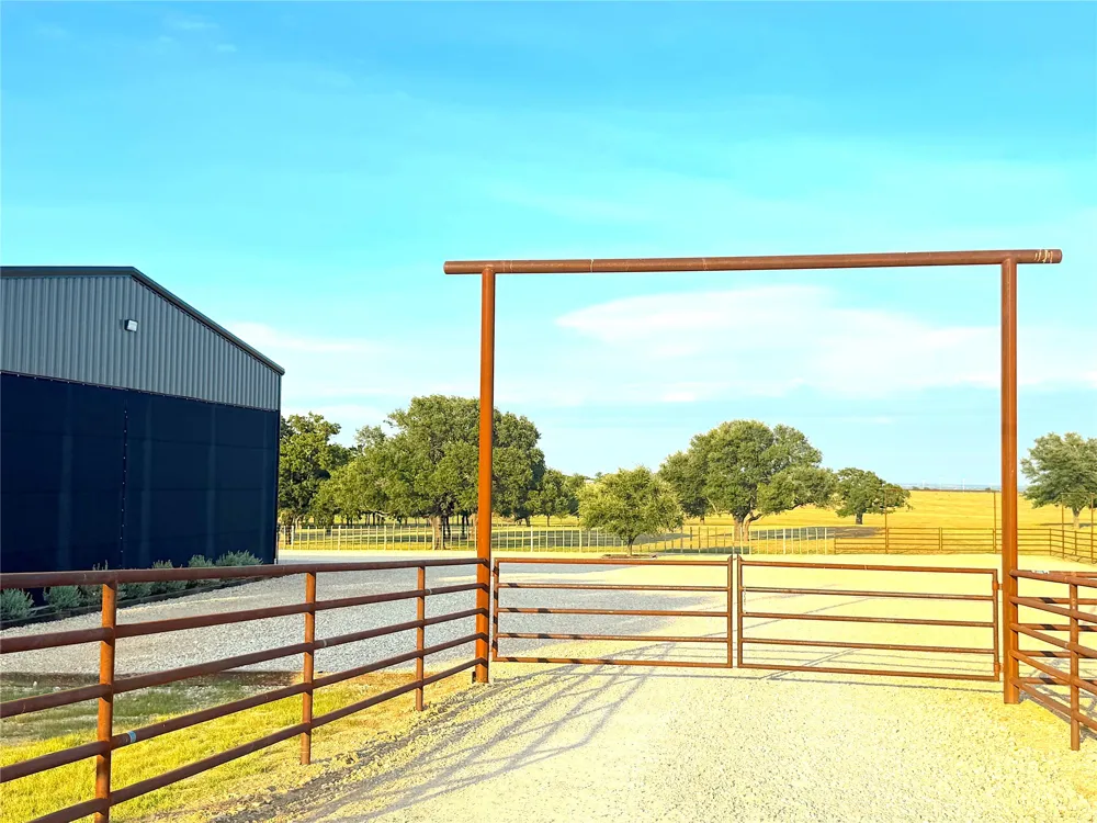 10670 Highway 281 Perrin, TX 76486