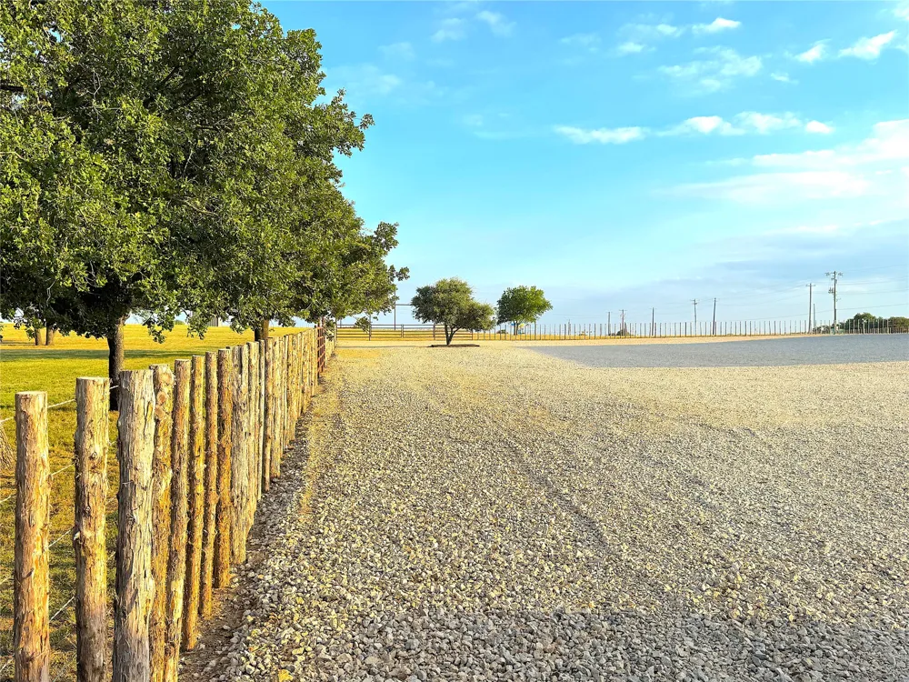 10670 Highway 281 Perrin, TX 76486