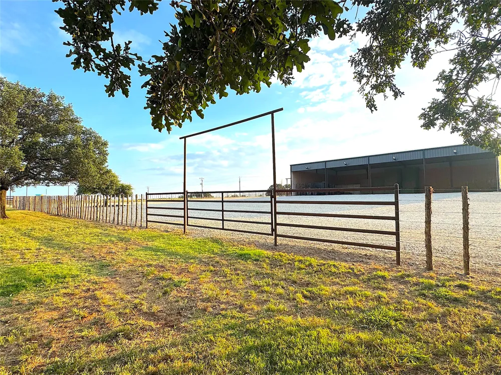 10670 Highway 281 Perrin, TX 76486