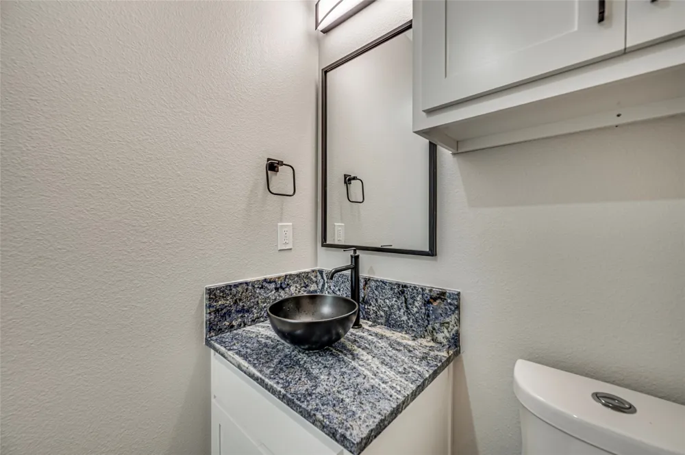 8243 Heritage Glen Drive Red Oak, TX 75154