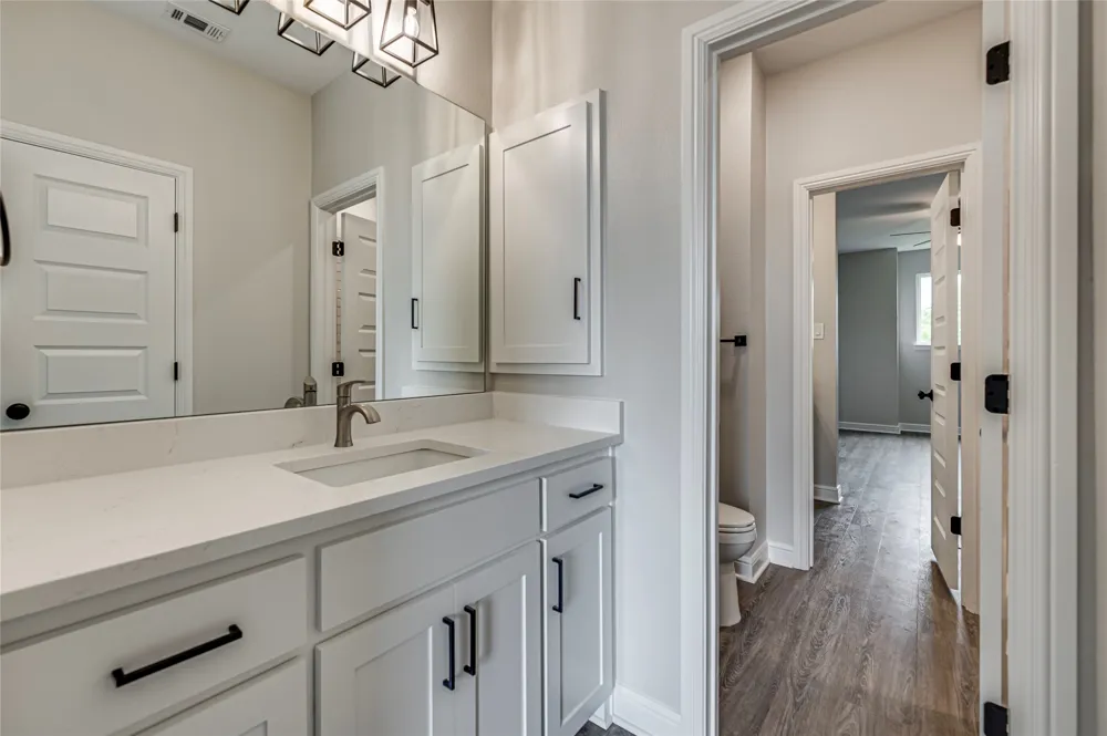 8243 Heritage Glen Drive Red Oak, TX 75154