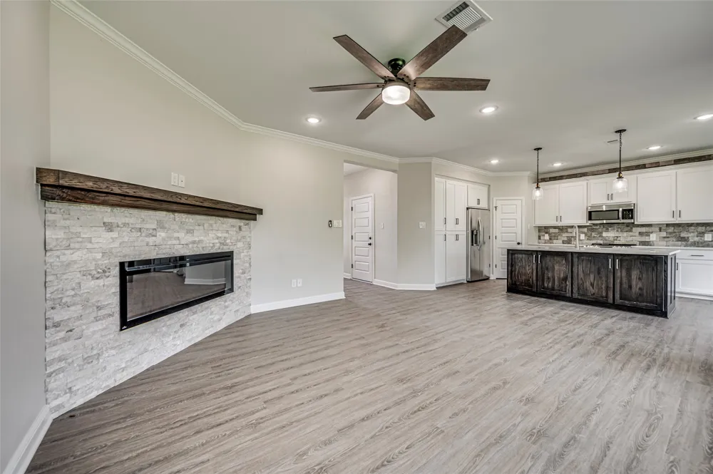 8243 Heritage Glen Drive Red Oak, TX 75154