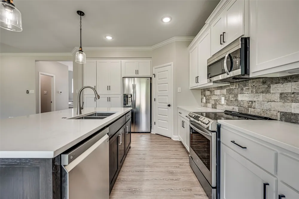 8243 Heritage Glen Drive Red Oak, TX 75154