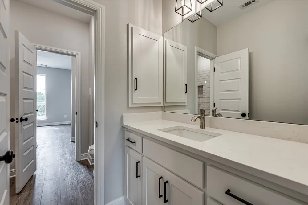 8243 Heritage Glen Drive Red Oak, TX 75154