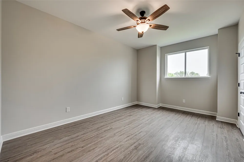 8243 Heritage Glen Drive Red Oak, TX 75154