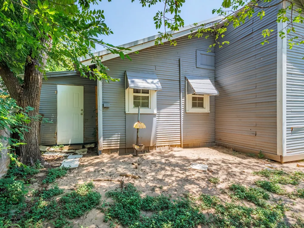 1805 7th Street Brownwood, TX 76801