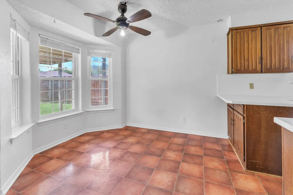 1720 Timbercreek Road Benbrook, TX 76126