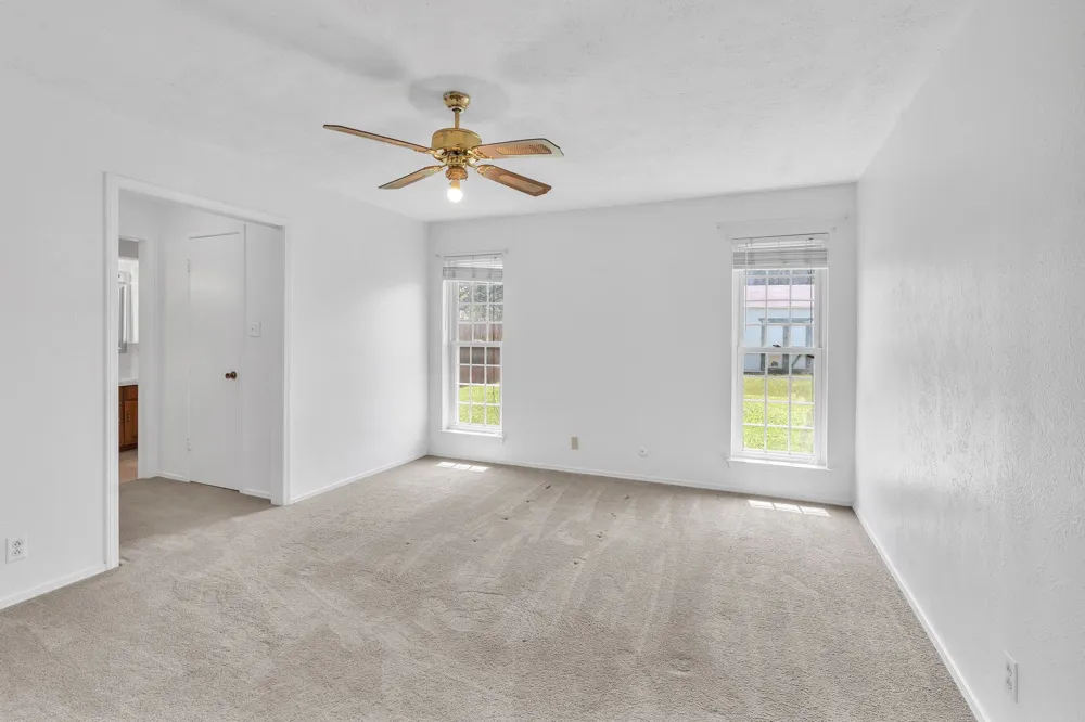 1720 Timbercreek Road Benbrook, TX 76126