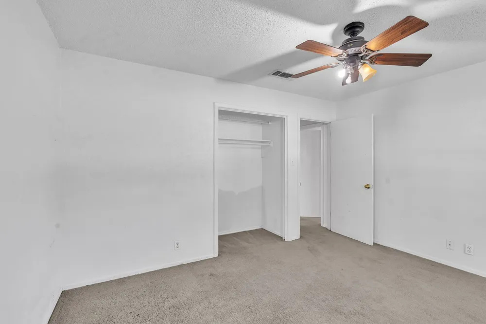 1720 Timbercreek Road Benbrook, TX 76126