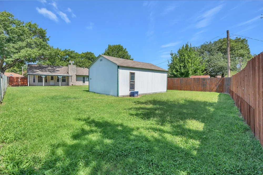 1720 Timbercreek Road Benbrook, TX 76126
