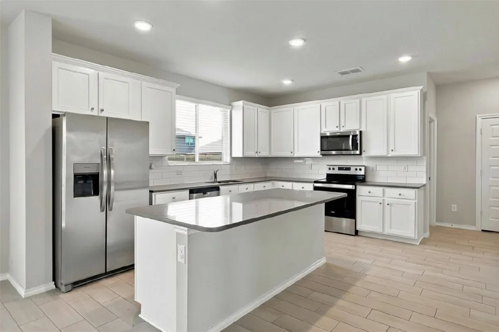 944 Ravenwood Lane Van Alstyne, TX 75495