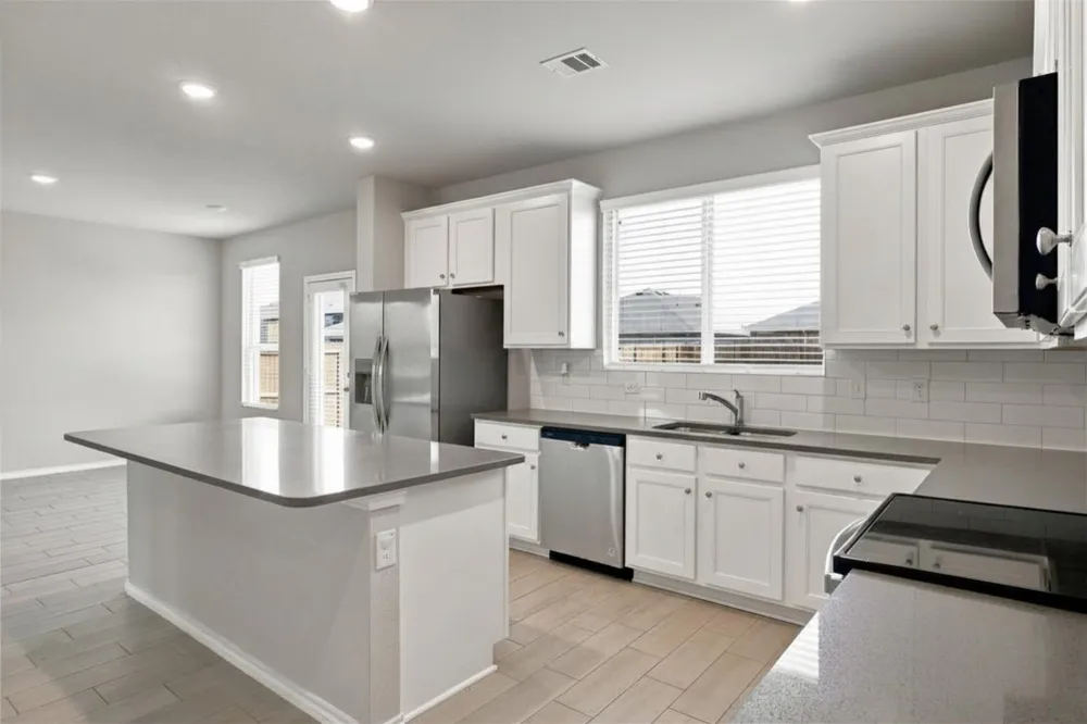 944 Ravenwood Lane Van Alstyne, TX 75495