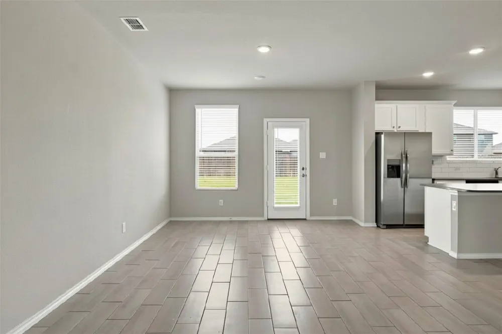 944 Ravenwood Lane Van Alstyne, TX 75495