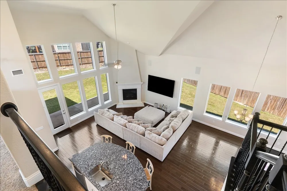 701 Auburn Court Savannah, TX 76227