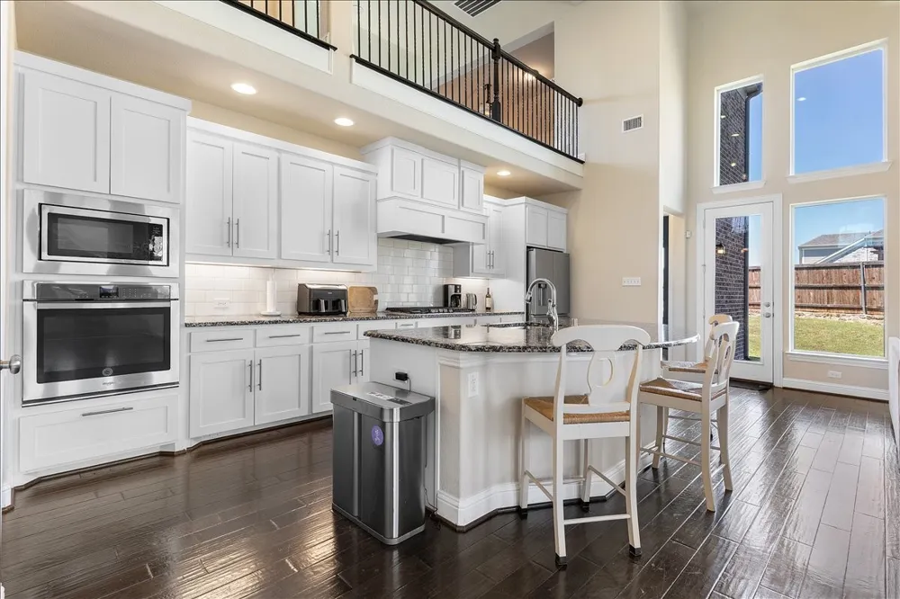 701 Auburn Court Savannah, TX 76227