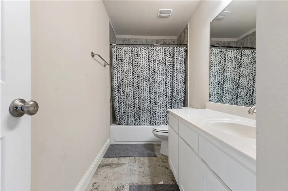 701 Auburn Court Savannah, TX 76227
