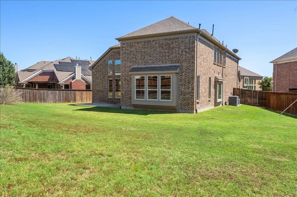701 Auburn Court Savannah, TX 76227