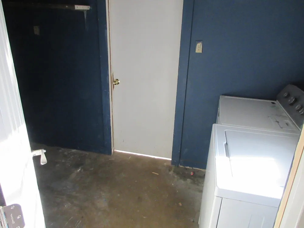 816 S Spruce Street Vivian, LA 71082