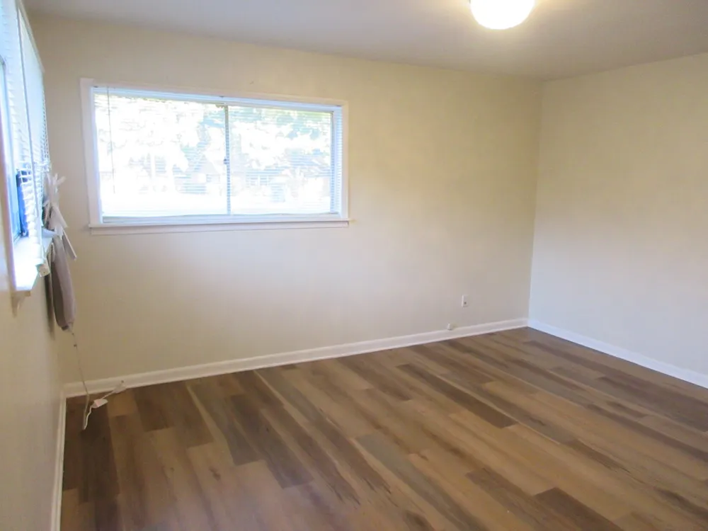816 S Spruce Street Vivian, LA 71082