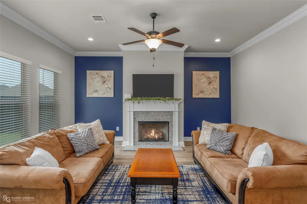 457 Mangrove Lane Bossier City, LA 71111