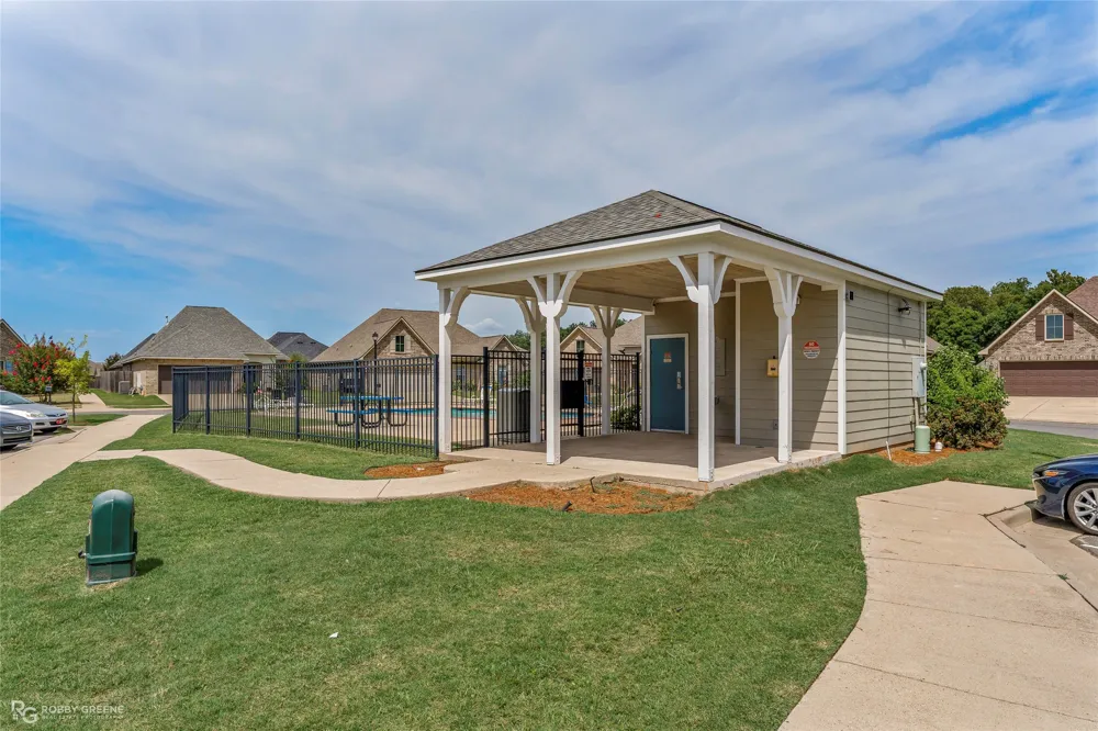 457 Mangrove Lane Bossier City, LA 71111