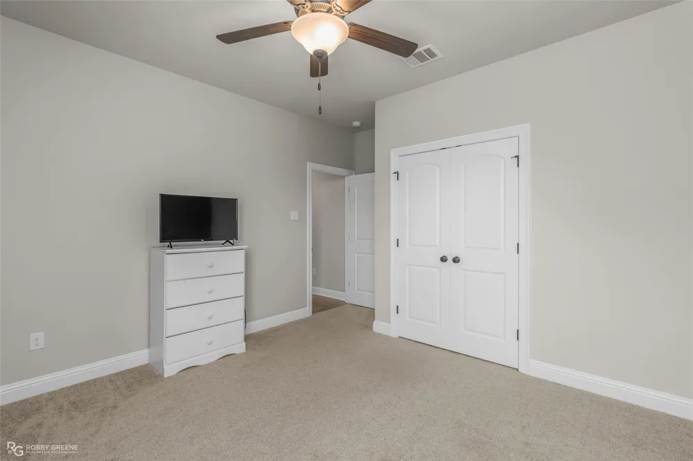 457 Mangrove Lane Bossier City, LA 71111